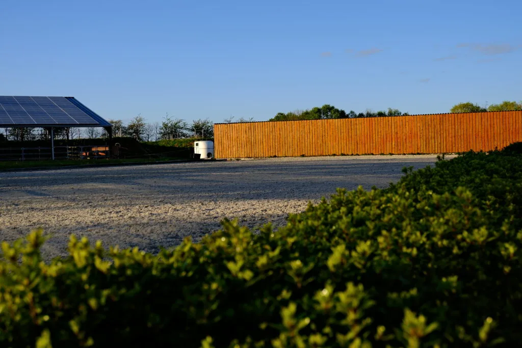 Centre équestre pour chevaux en demi-pension Rennes