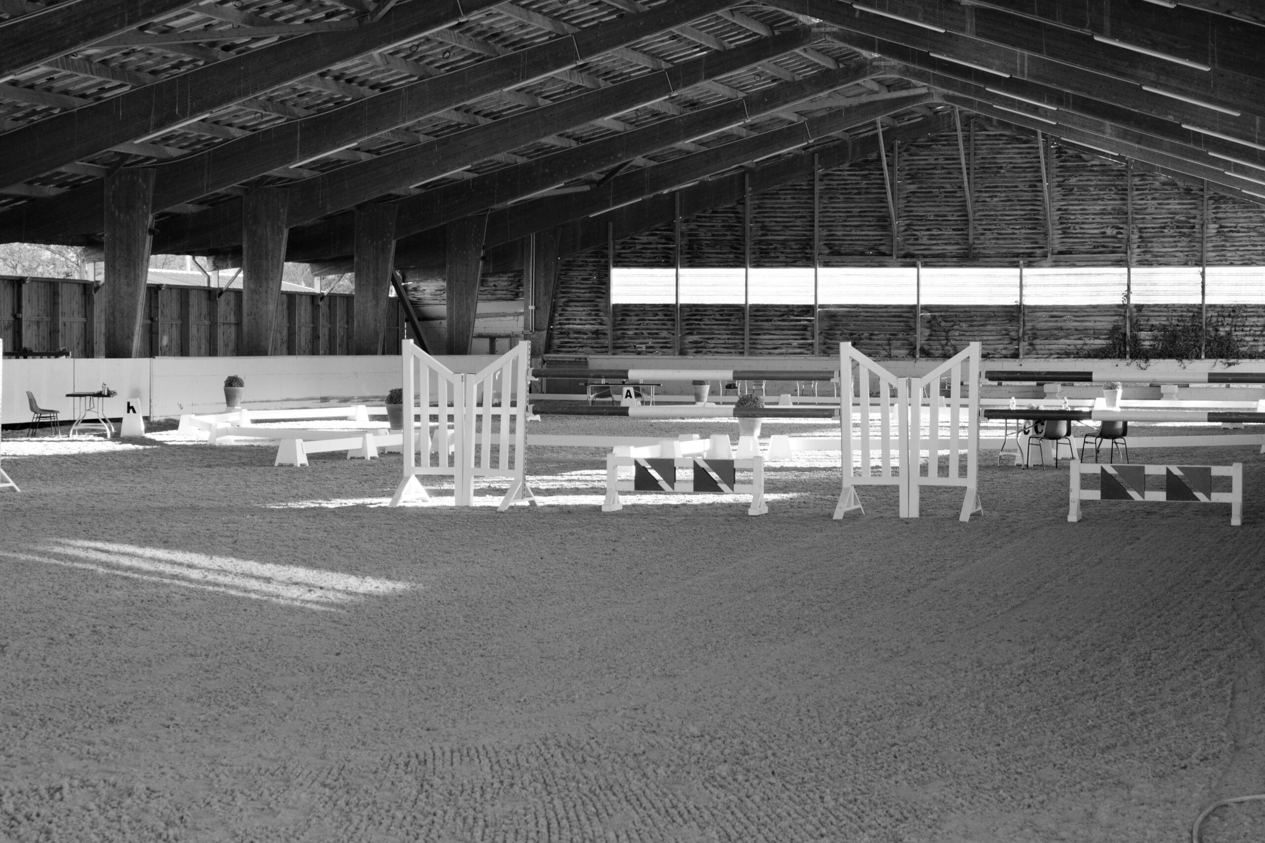 manege-couvert-obstacles-nb-haras-du-casse